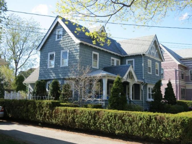Dohs-Lane House at 60 Oak Avenue